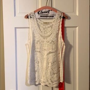 Lace scallop detail top, creme. NWOT